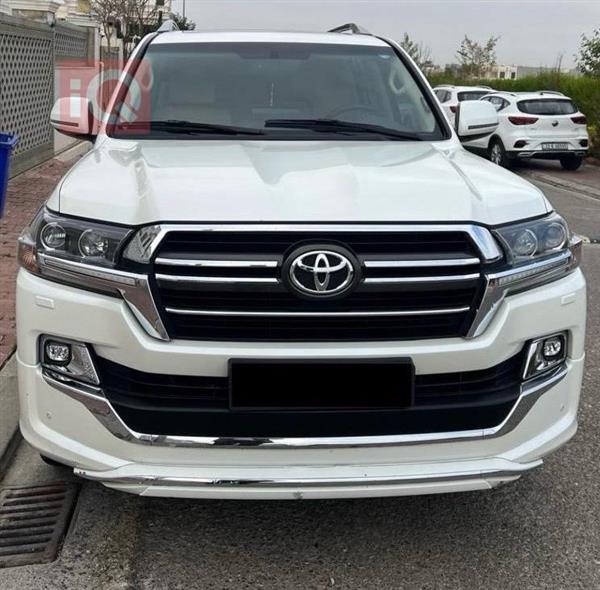 Toyota for sale in Iraq